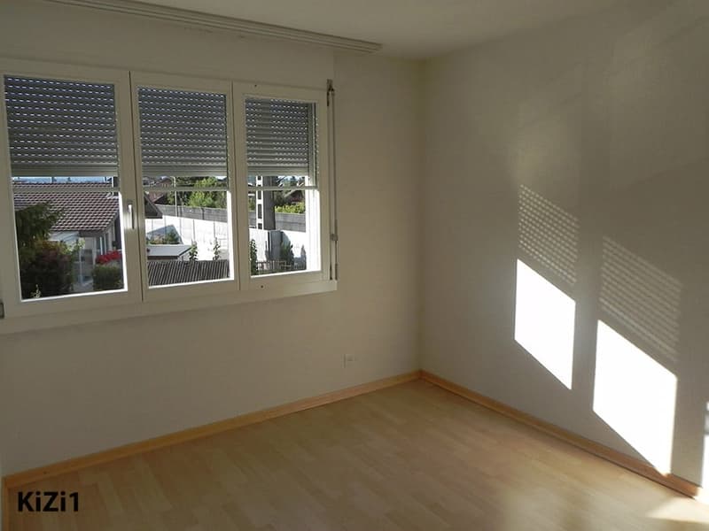 Gemütliche 4.5-Zimmer-Wohnung mit Bergblick in Uetendorf (3)