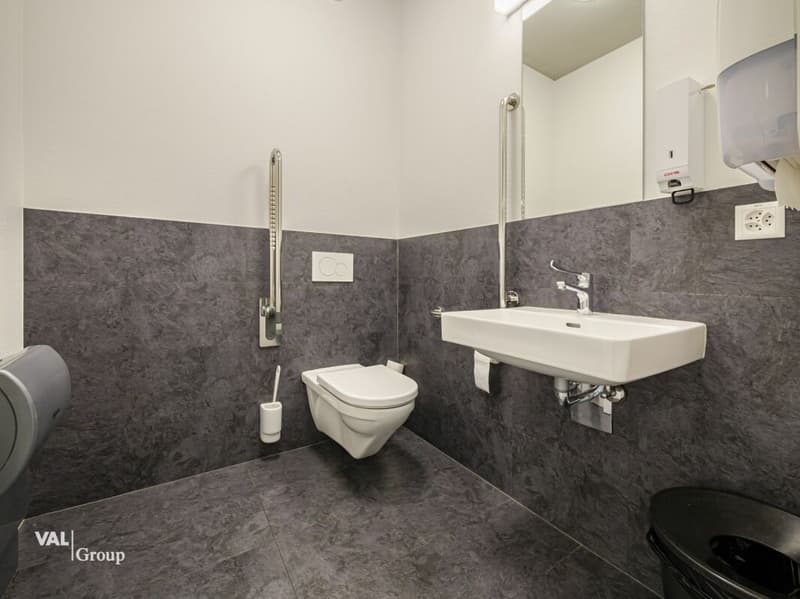 Most modern commercial complex in Visp - Your success starts here! (11)