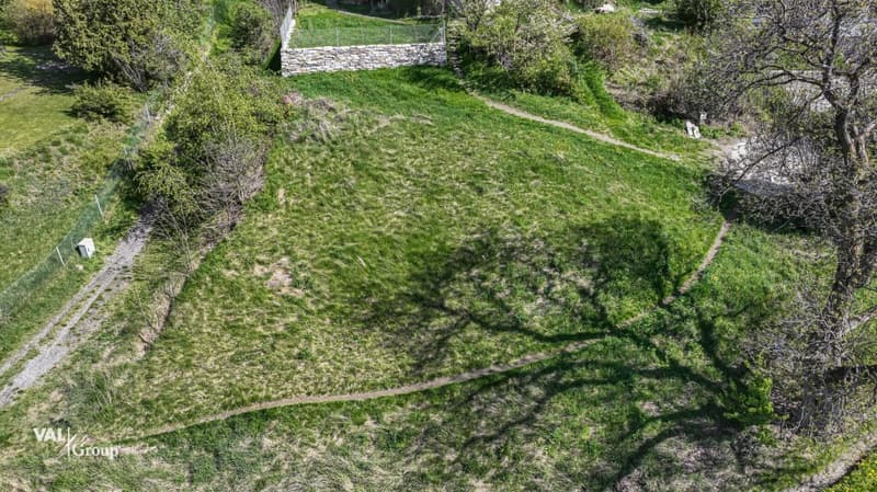 Building land with approved single-family house in an exclusive, elevated location (10)