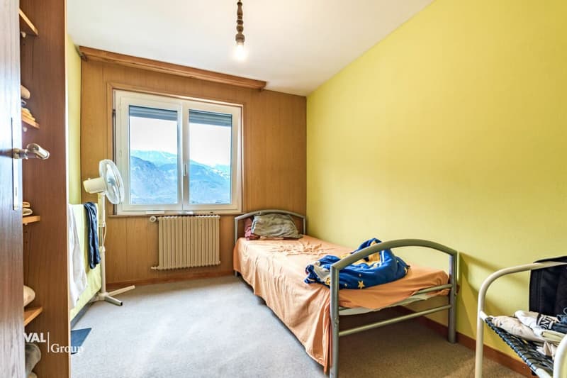 Raumwunder mit Charme - 6.5-Zimmer-Duplex im Herzen von Salgesch (6)