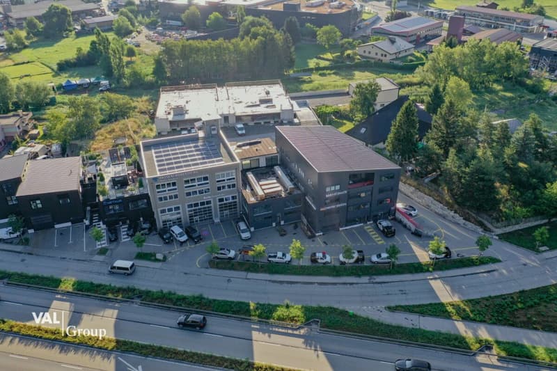 Magazzino e hall di produzione in posizione perfetta (3)