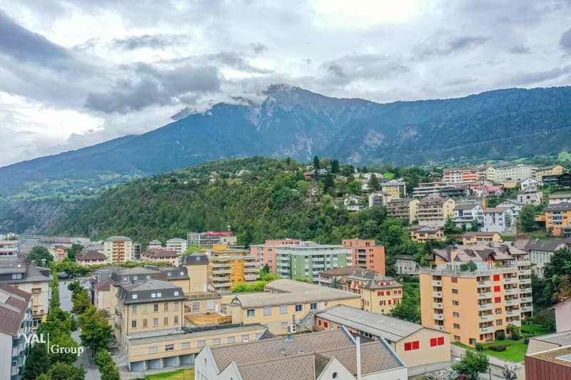 Spazi di stoccaggio o commerciali polivalenti vicino alla stazione di Brig (11)