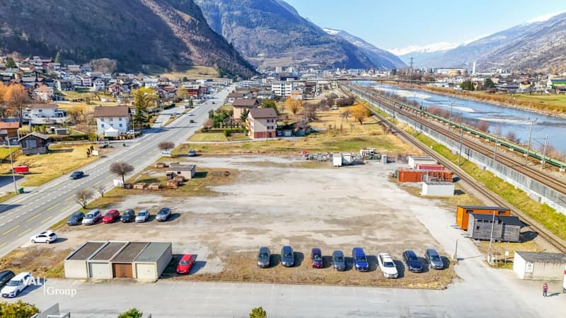 Terreno edificabile in una posizione molto frequentata, strategicamente attraente, in affitto o in diritto di costruzione (2)
