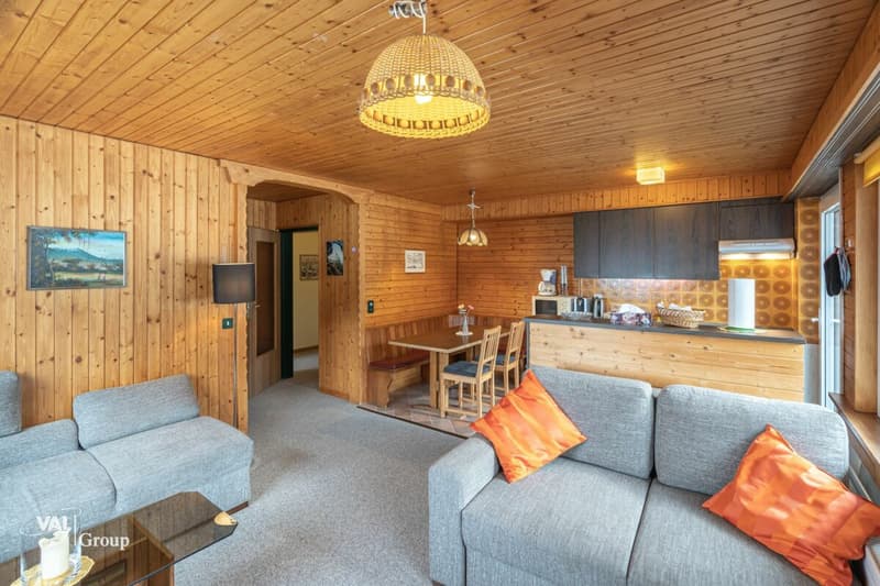 Immeuble d'appartements avec 4 unités résidentielles spacieuses (8)