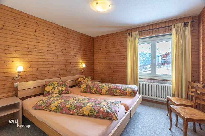 Immeuble d'appartements avec 4 unités résidentielles spacieuses (9)