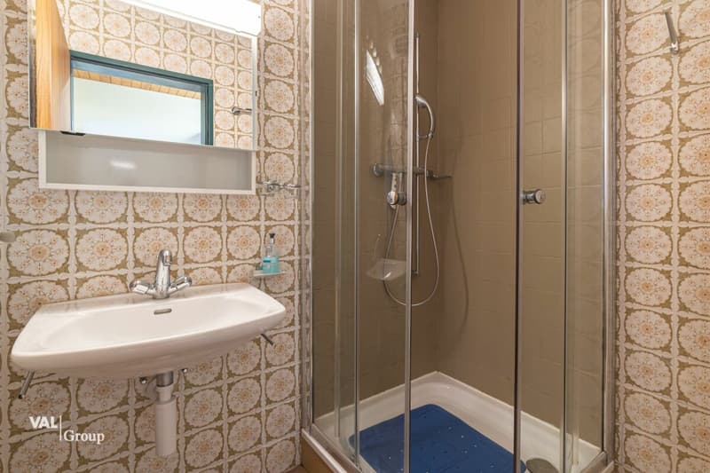 Immeuble d'appartements avec 4 unités résidentielles spacieuses (7)