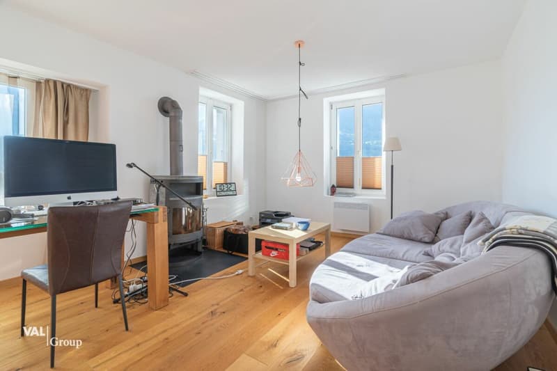 Apartment building with 2 units and top returns (11)