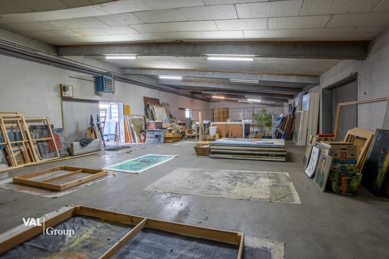 Locali di stoccaggio in posizione centrale (4)