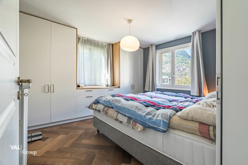 Centrally located, high-quality renovation - a home with character (8)