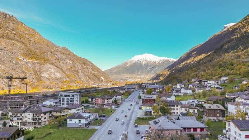 Ampia sala commerciale a Eyholz - versatile e ideale per la connessione (9)