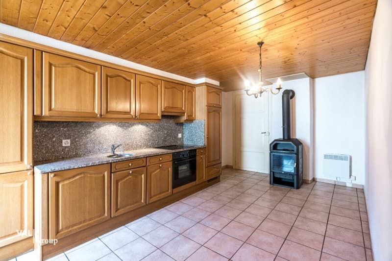 Nostalgie trifft Potenzial: Grosszügige 4.5 Zimmer-Wohnung mit Seele (6)