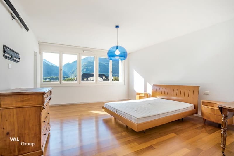 Attique en duplex avec terrasse sur le toit, au coeur de la ville (8)