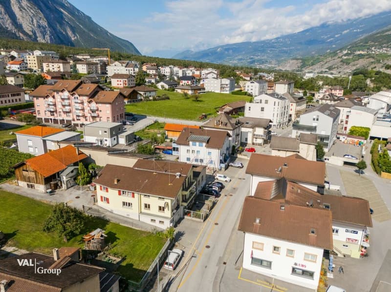 Only a few available: Exclusive condominiums in the center of Susten (4)