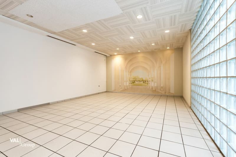 Espace administratif moderne et lumineux (14)