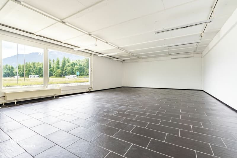 Espace administratif moderne et lumineux (18)