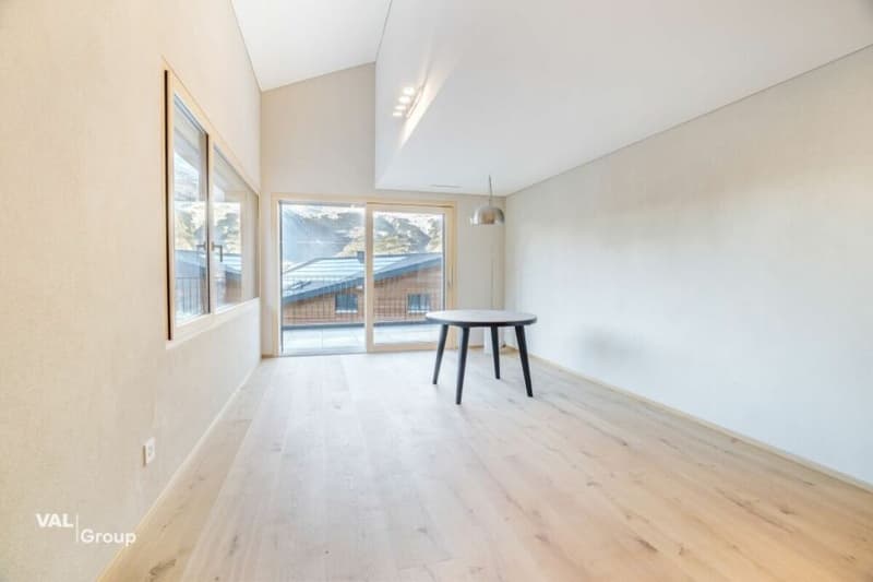 Top - Vermietobjekt - 3.5 Zimmerwohnung mit atemberaubender Weitsicht (3)