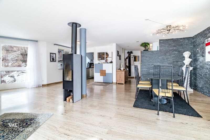 Exklusive 5.5-Zimmer-Terrassenwohnung mit Lift direkt in die Wohnung - privilegierte Aussichtslage in Visp (5)