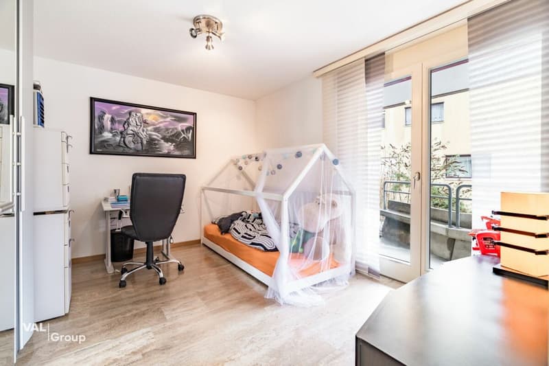 Exklusive 5.5-Zimmer-Terrassenwohnung mit Lift direkt in die Wohnung - privilegierte Aussichtslage in Visp (10)