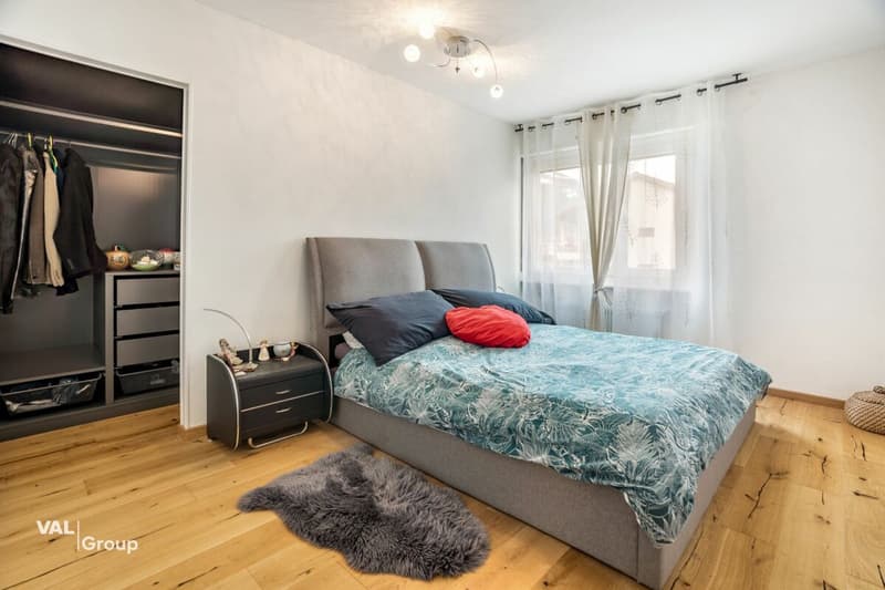 Stilvoll renoviert mit viel Licht und Charme (8)