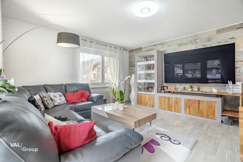 Stilvoll renoviert mit viel Licht und Charme (4)