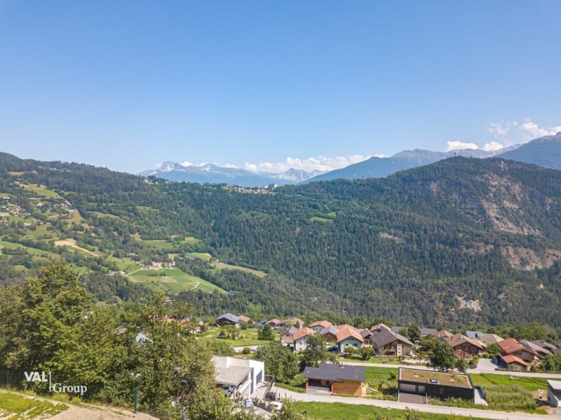 Lumière, cadre paisible et vue imprenable pour ce projet Minergie-P (6)