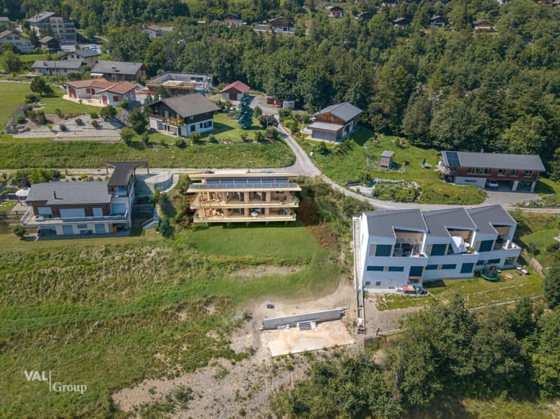 Lumière, cadre paisible et vue imprenable pour ce projet Minergie-P (8)