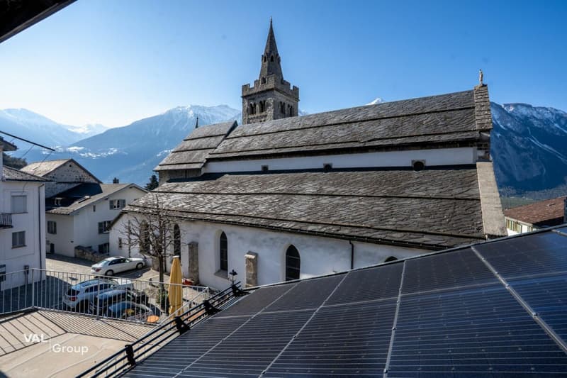 Renovated Valais house in the old village center of Leuk (12)