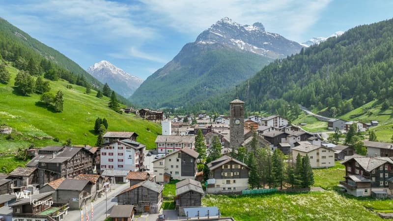 Opportunité d'investissement au coeur de la vallée de Saas - Hôtel ou résidences secondaires autorisées à Saas-Grund (2)