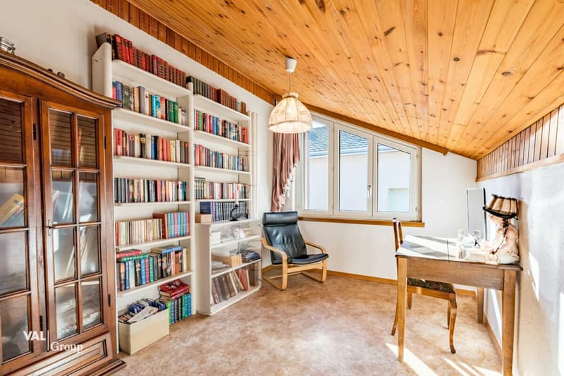 Exklusives Wohnerlebnis: Stilvolles Einfamilienhaus in erstklassiger Lage (14)