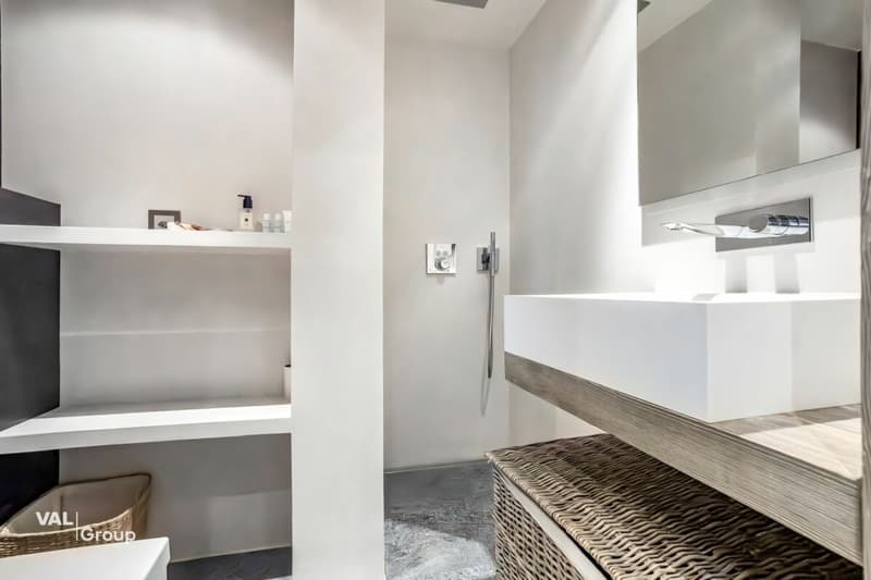 Prestations haut de gamme dans cet appartement rénové (9)