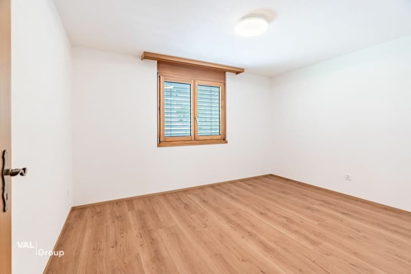 Stilvoll renovierte 4.5-Zimmerwohnung an ruhiger Lage in Raron (7)