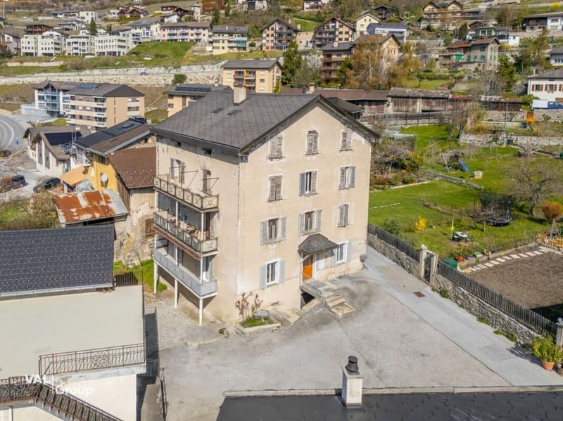 Renovierte 4.5-Zimmer-Altbauwohnung mit Charme und schönem Garten (16)