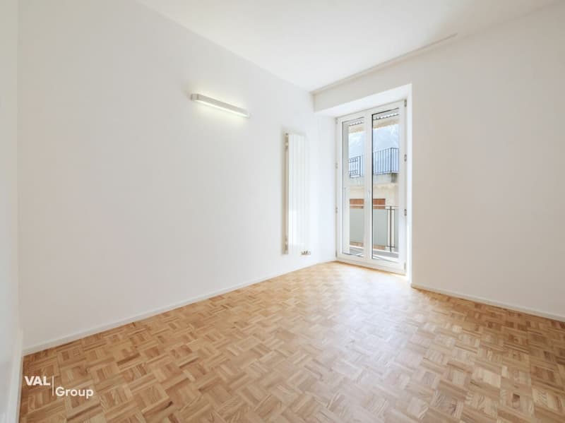 Renovierte 4.5-Zimmer-Altbauwohnung mit Charme und schönem Garten (7)