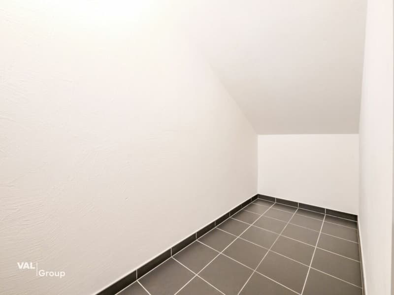 Renovierte 4.5-Zimmer-Altbauwohnung mit Charme und schönem Garten (10)
