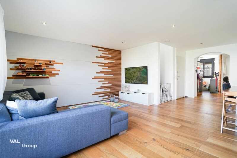 Exklusives 6.5-Zimmer-Reihen Einfamilienhaus in Amriswil (2)
