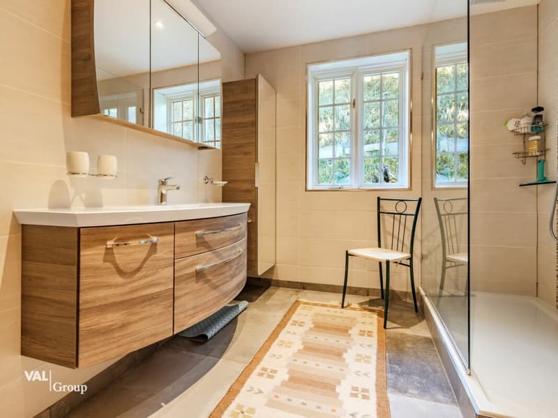 Magnifique chalet "canadien" pour les amoureux de nature (6.5 + 3.5 pces) (11)