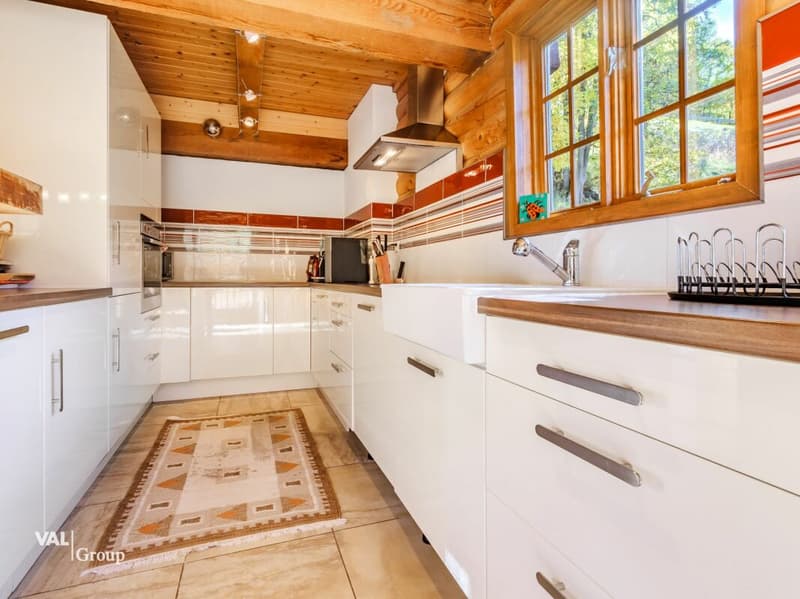 Magnifique chalet "canadien" pour les amoureux de nature (6.5 + 3.5 pces) (3)