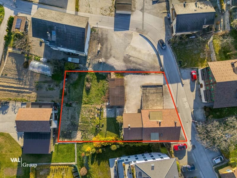 Spacieux appartement 3,5 pièces avec balcon - Un cadre paisible avec une belle vue (13)