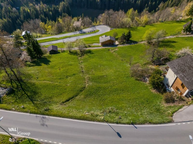 Superbe parcelle constructible à l'entrée de Grimentz, emplacement stratégique et potentiel exceptionnel (4)