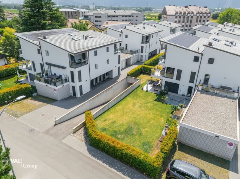 Magnifique duplex 4.5 pièces avec jardin, terrasses et place de parc souterraine incluse (13)
