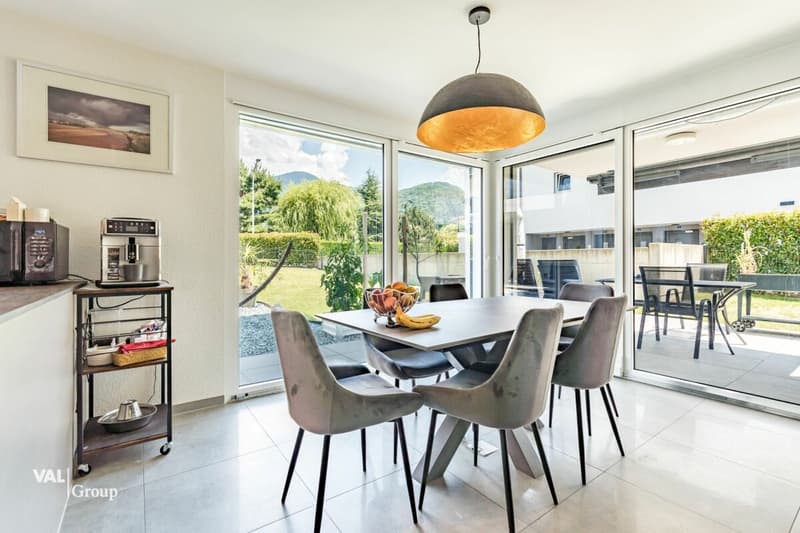 Magnifique duplex 4.5 pièces avec jardin, terrasses et place de parc souterraine incluse (2)