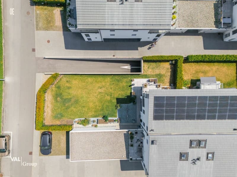 Magnifique duplex 4.5 pièces avec jardin, terrasses et place de parc souterraine incluse (14)