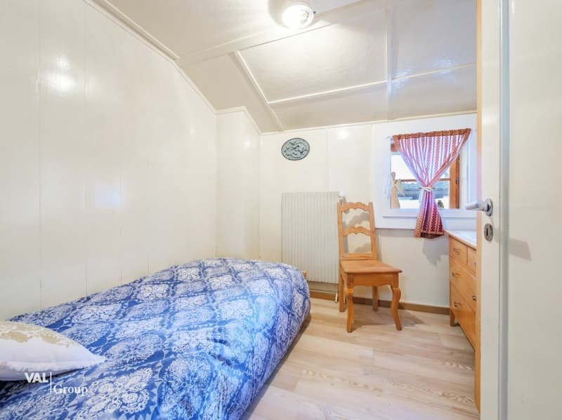 Traditionelles Walliser-Haus im Dorfkern von Leukerbad (5)