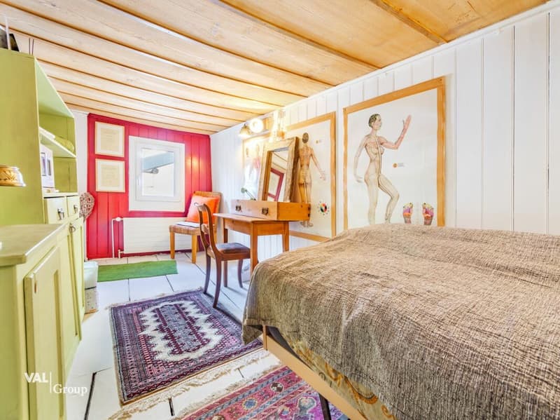 Traditionelles Walliser-Haus im Dorfkern von Leukerbad (6)