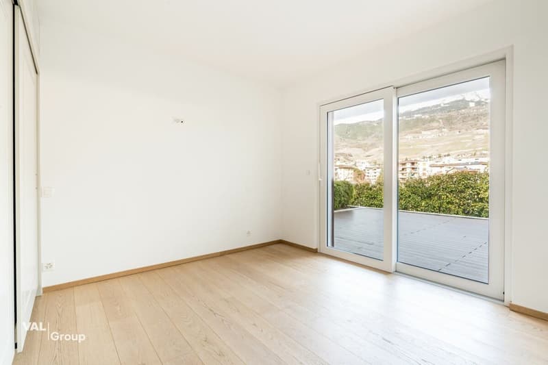 Spacieux appartement, dans maison de deux habitations (10)