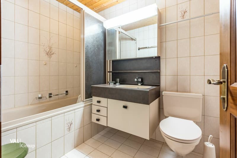 Ruhige Dachwohnung unweit der Thermen - möbliert & einzugbereit (6)