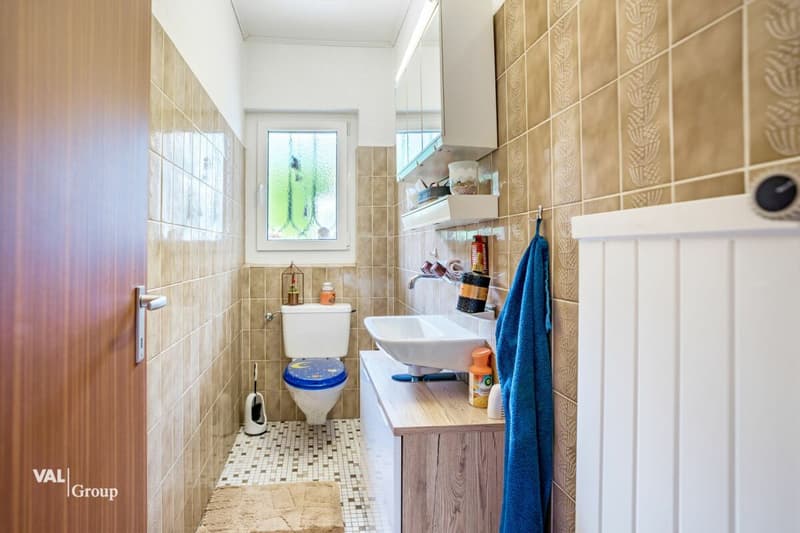 Ein Zuhause zum Wohlfühlen - mit Bauparzelle, Wintergarten und sonnigem Aussensitzplatz (14)