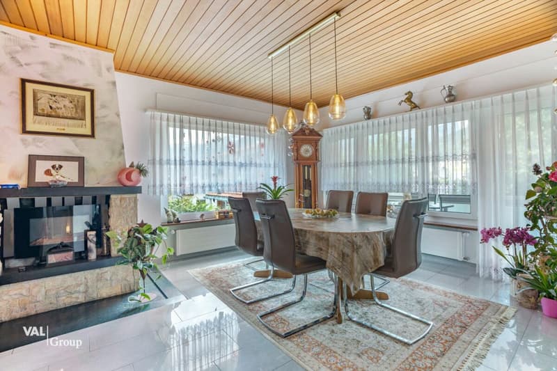 Ein Zuhause zum Wohlfühlen - mit Bauparzelle, Wintergarten und sonnigem Aussensitzplatz (8)