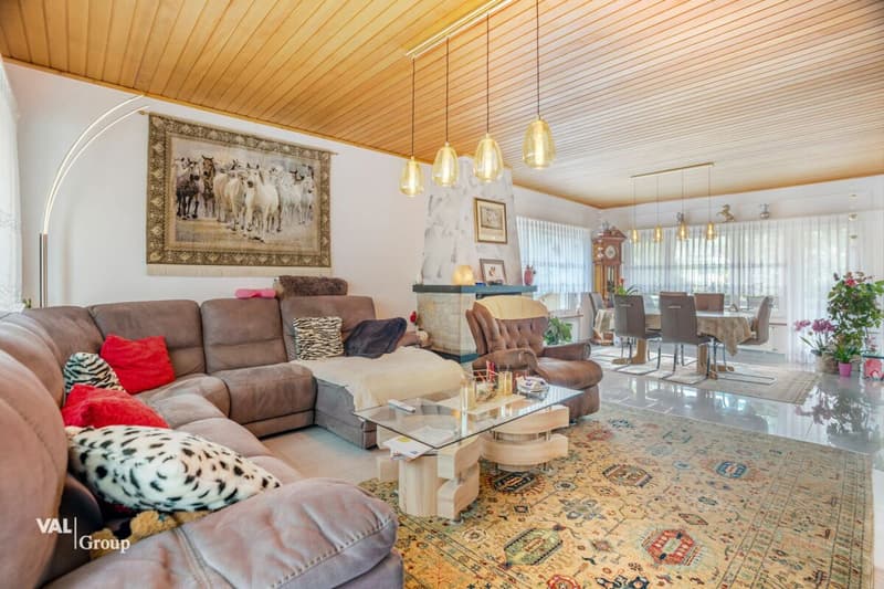 Ein Zuhause zum Wohlfühlen - mit Bauparzelle, Wintergarten und sonnigem Aussensitzplatz (6)