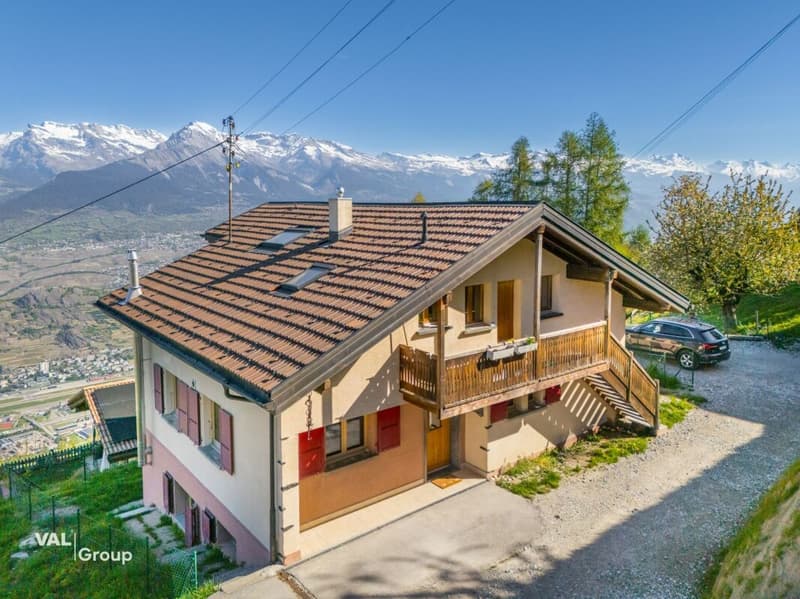 L'esprit chalet revisité dans un superbe 5 pièces (13)